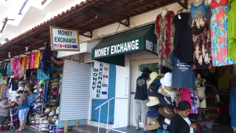 puerto vallarta money exchange